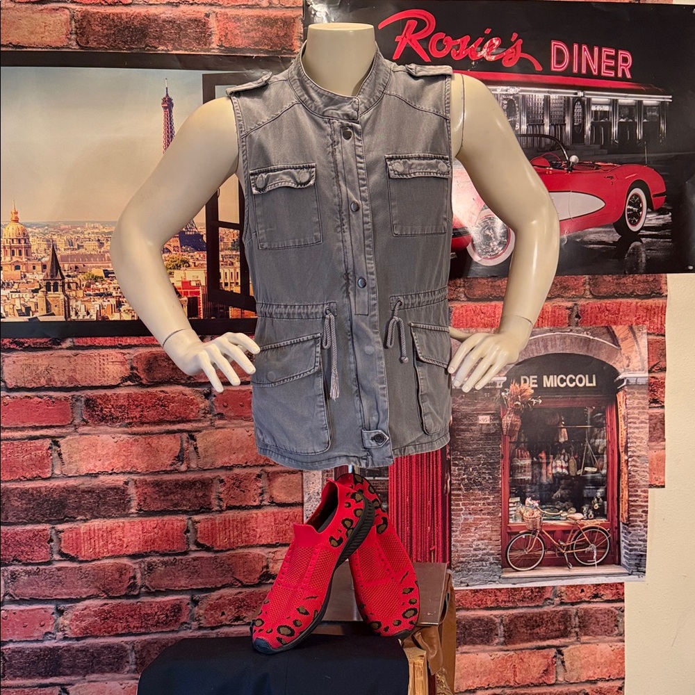 Per Se Light Gray Vest